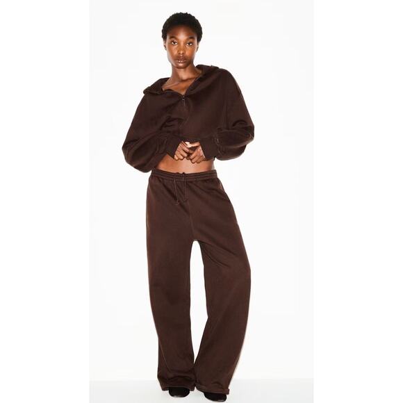 Skims Oversized Straight Leg Jogger Pant Brown Espresso Women's - Picture 1 of 11